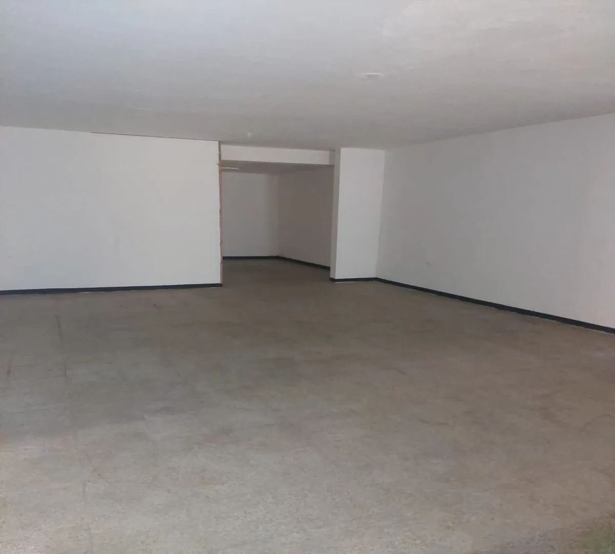 Casa de 6 alcobas en venta en Laureles, Medellín, 489 m² · foto 23 de 24