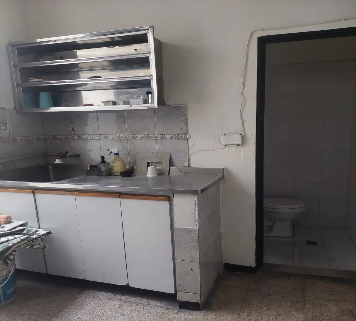 Casa de 6 alcobas en venta en Laureles, Medellín, 489 m² · foto 4 de 24