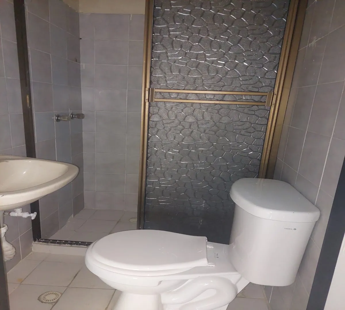 Casa de 6 alcobas en venta en Laureles, Medellín, 489 m² · foto 10 de 24