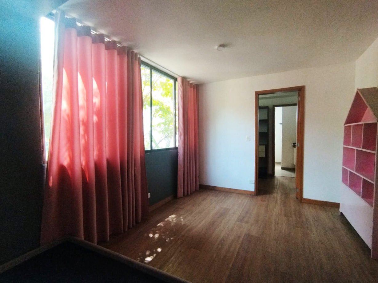 Apartamento en arriendo en Las Lomas No.1, Medellín · foto 8 de 17