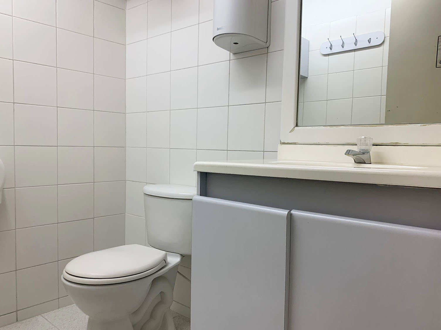 Local en arriendo en El Poblado, Medellín, 180 m² · foto 5 de 6