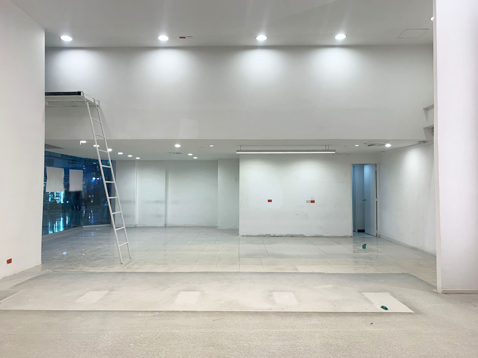 Local en arriendo en El Poblado, Medellín, 180 m² · foto 6 de 6