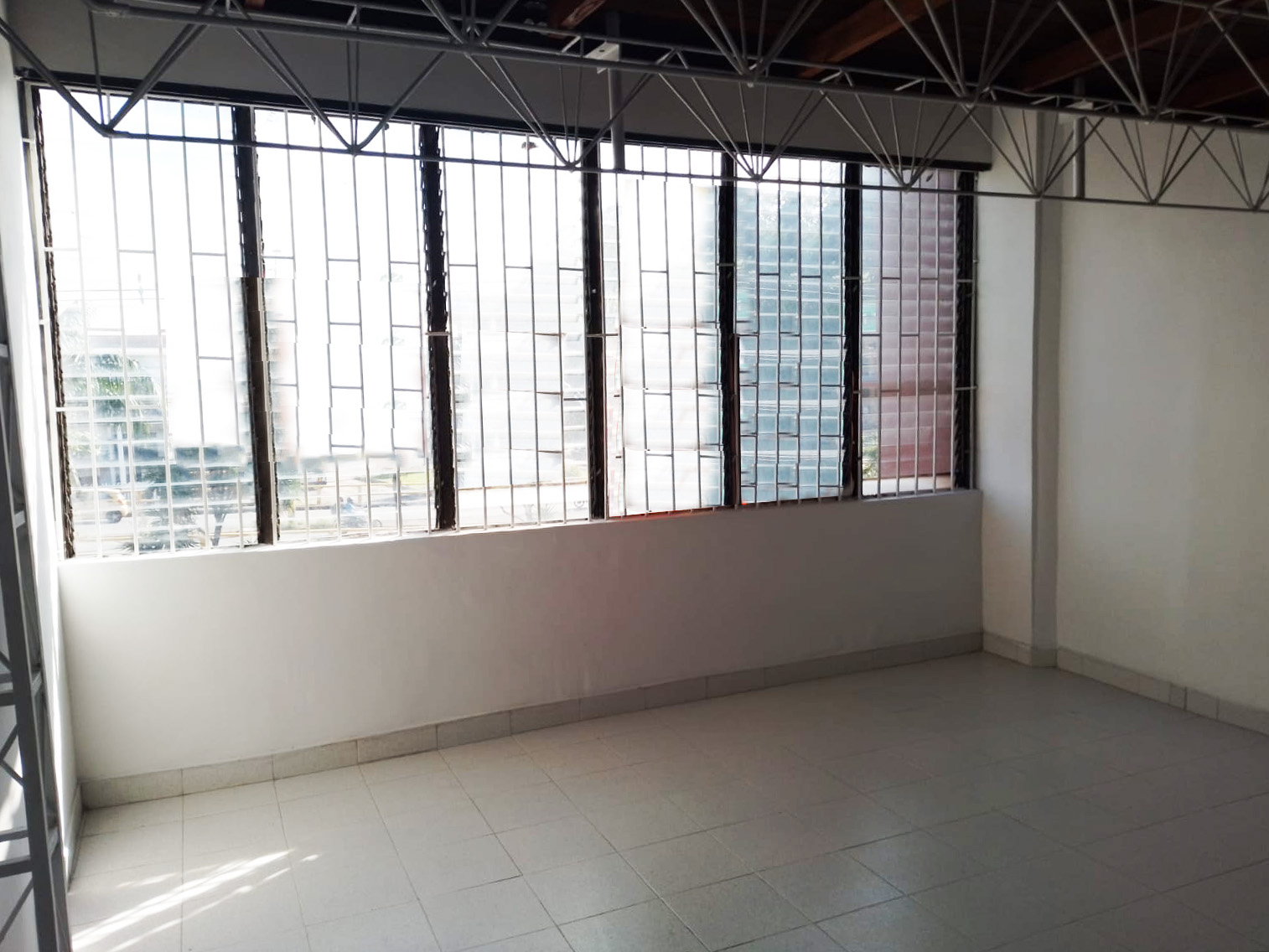 Oficina en arriendo en Guayabal, Medellín, 218 m² · foto 10 de 19