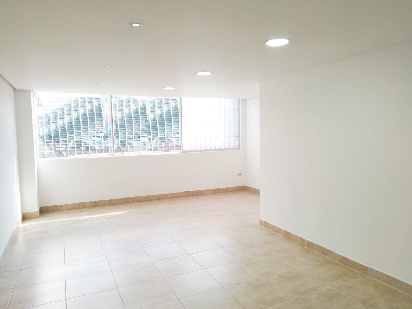 Oficina en arriendo en Guayabal, Medellín, 218 m² · foto 4 de 19