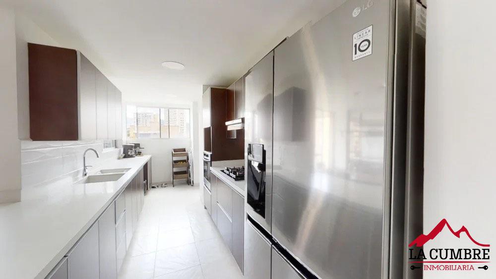 Apartamento en arriendo en Los Balsos No.2, Medellín · foto 3 de 8