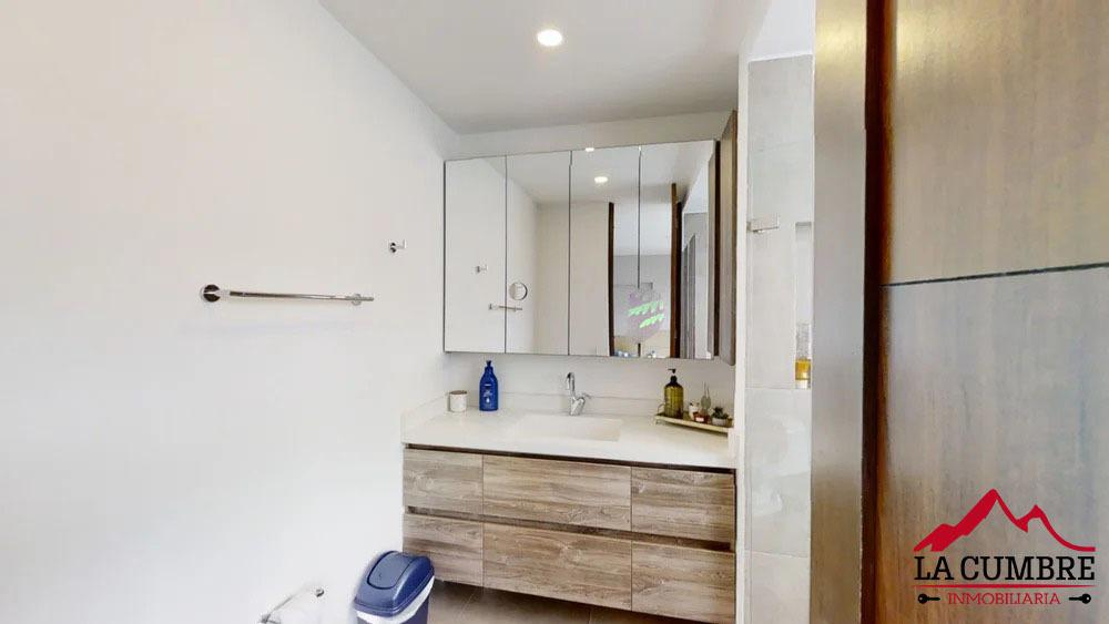 Apartamento en arriendo en Los Balsos No.2, Medellín · foto 6 de 8