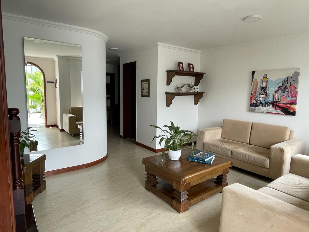 Casa en venta en Los Alamos, Pereira · foto 2 de 14
