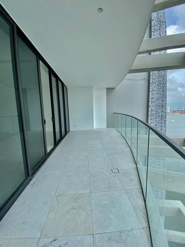 Apartamento de 3 alcobas en arriendo en Bocagrande, Cartagena, 289 m² · foto 3 de 22