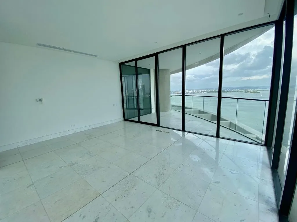 Apartamento de 3 alcobas en arriendo en Bocagrande, Cartagena, 289 m² · foto 4 de 22