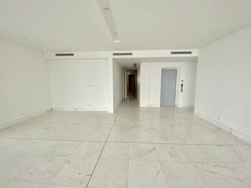 Apartamento de 3 alcobas en arriendo en Bocagrande, Cartagena, 289 m² · foto 5 de 22