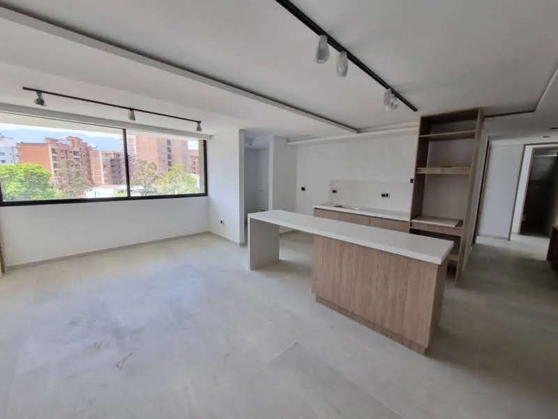Apartamento de 3 alcobas en arriendo en Conquistadores, Medellín, 96 m² · foto 2 de 13