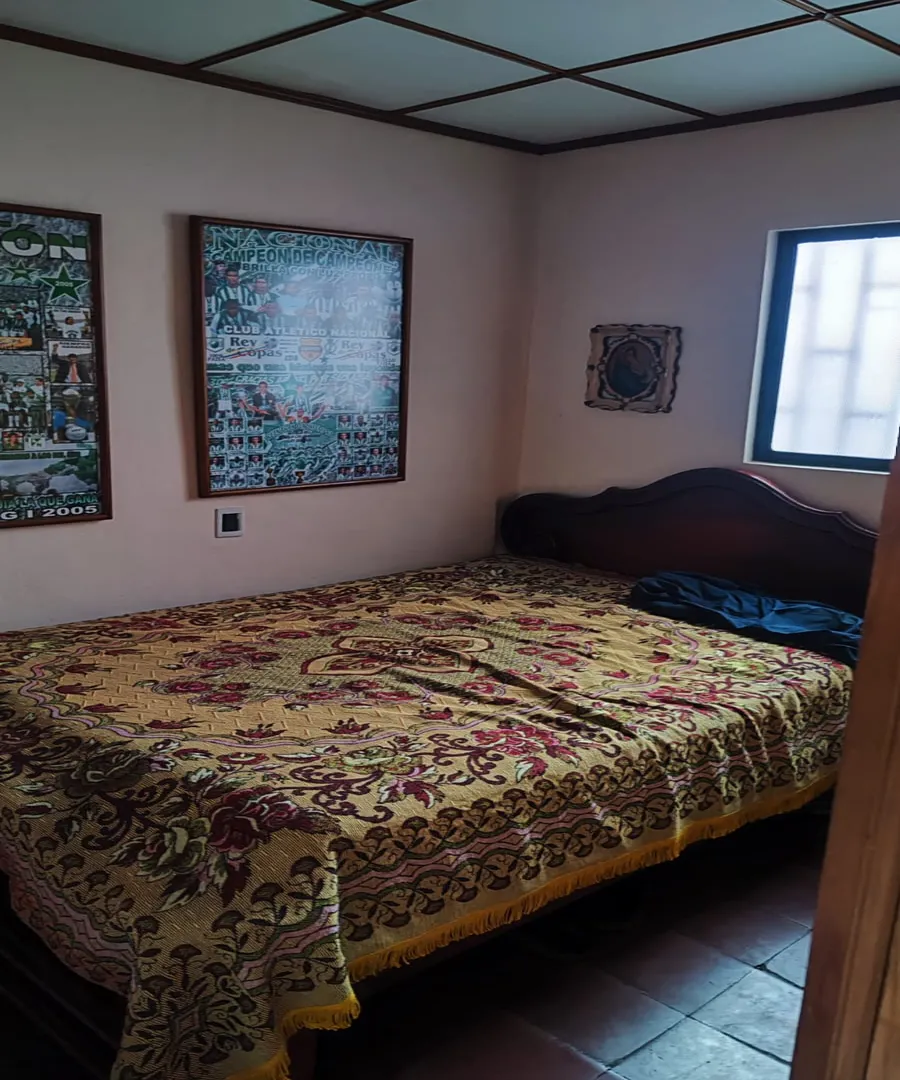 Casa de 3 alcobas en venta en Villa Hermosa, Medellín, 200 m² · foto 2 de 13