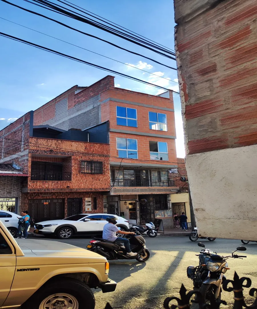 Casa de 3 alcobas en venta en Villa Hermosa, Medellín, 200 m² · foto 7 de 13