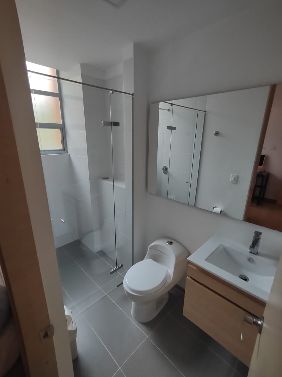 Apartamento de 3 alcobas en venta en Loma Del Chocho, Envigado, 182 m² · foto 5 de 5