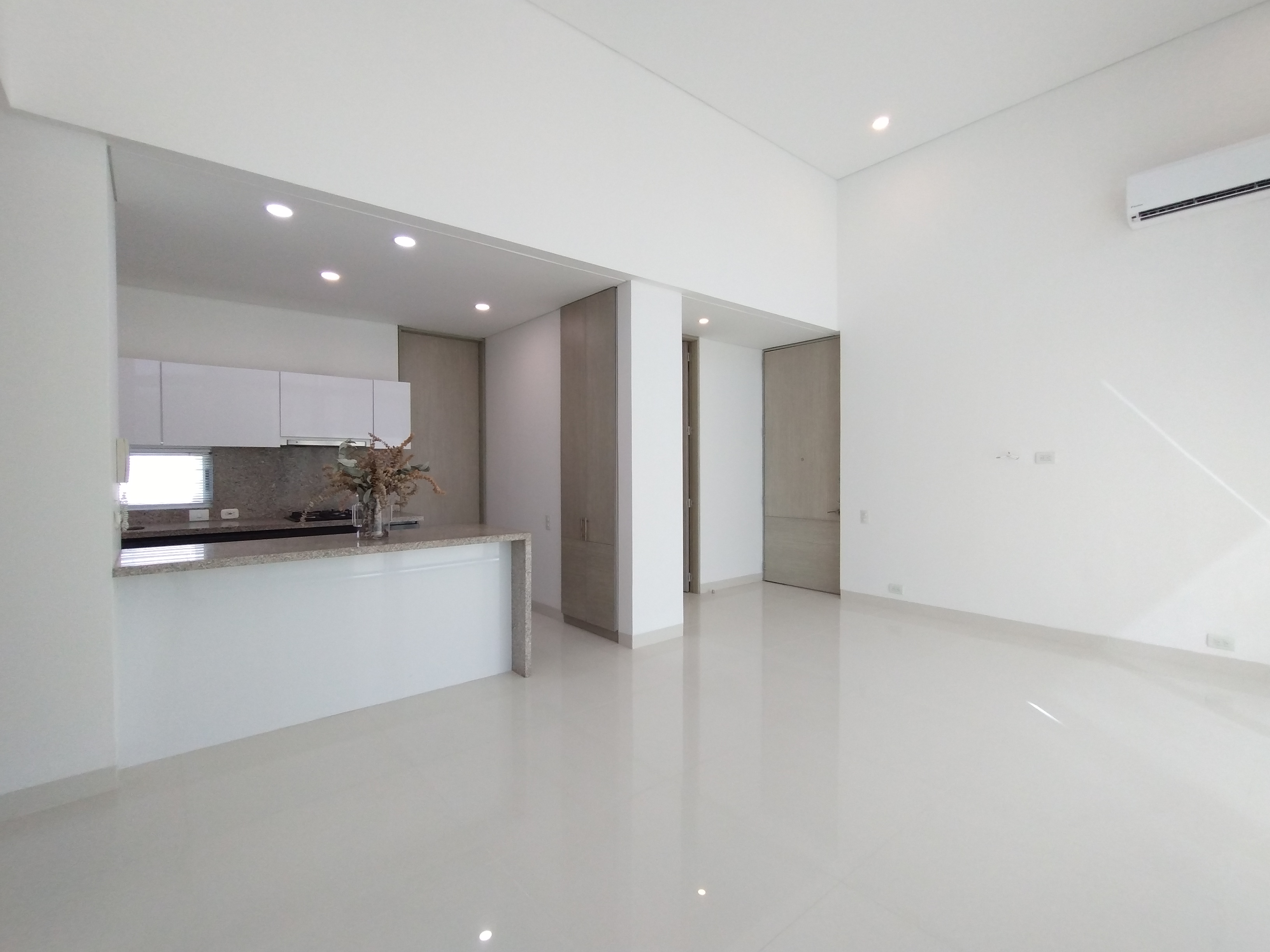 Apartamento de 3 alcobas en venta en Ub. Altos De Parque, Barranquilla, 140 m² · foto 2 de 21