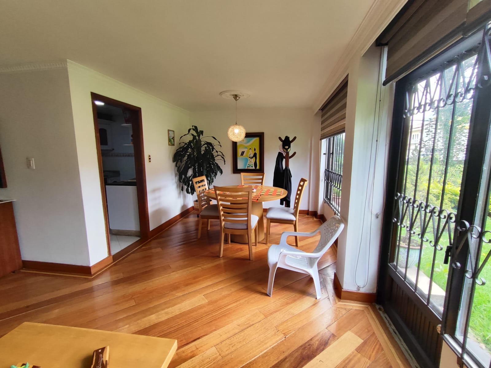 Casa en venta en Cedro Bolivar, Bogotá · foto 2 de 24