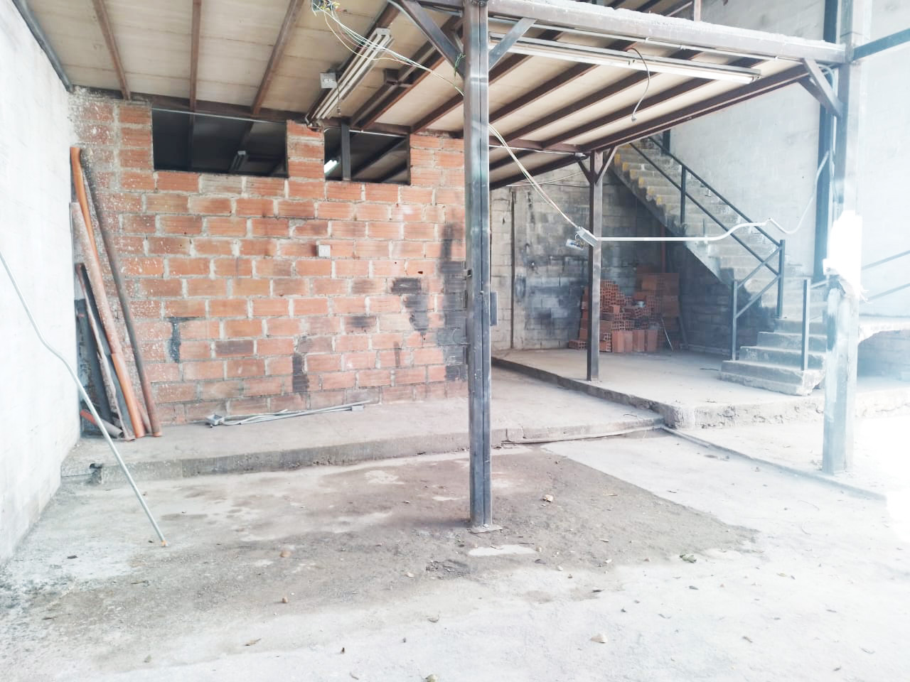 Bodega en arriendo en Zona Centro, Envigado, 540 m² · foto 14 de 19