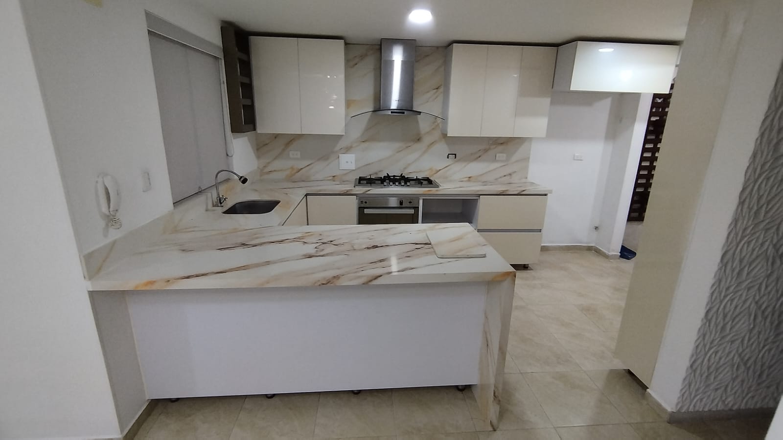 Casa en venta en Galicia, Pereira · foto 2 de 20