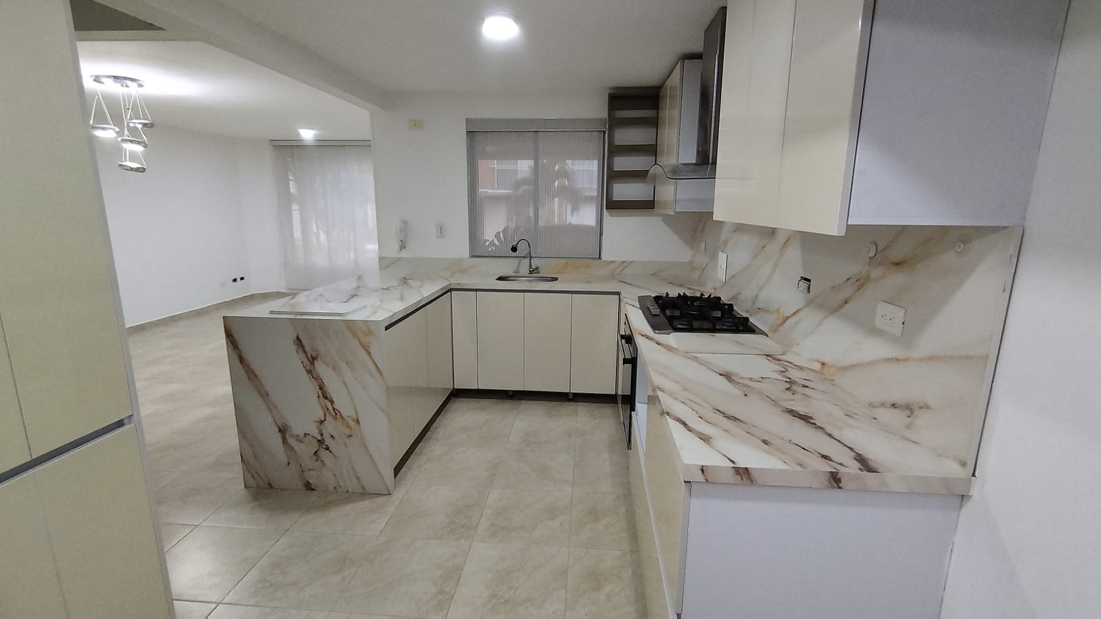 Casa en venta en Galicia, Pereira · foto 3 de 20