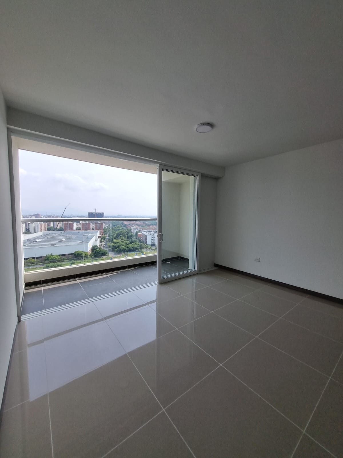 Apartamento de 3 alcobas en venta en Valle Del Lili, Cali, 91 m² · foto 12 de 13