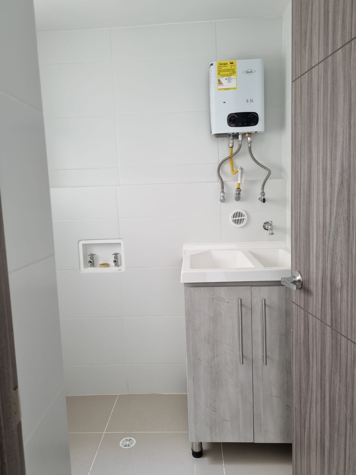 Apartamento de 3 alcobas en venta en Valle Del Lili, Cali, 91 m² · foto 9 de 13