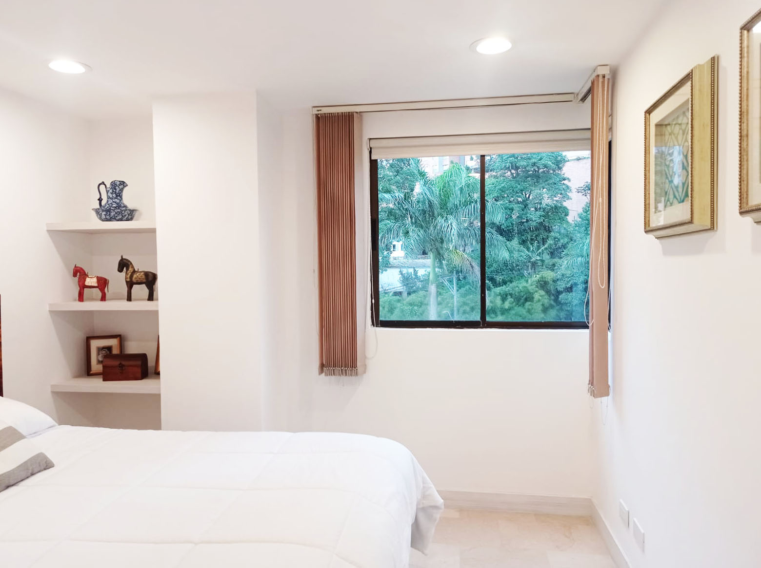 Apartamento de 3 alcobas en arriendo en El Tesoro, Medellín, 140 m² · foto 13 de 20