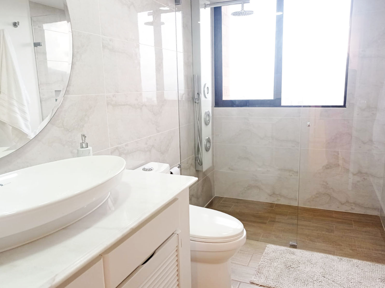 Apartamento de 3 alcobas en arriendo en El Tesoro, Medellín, 140 m² · foto 17 de 20