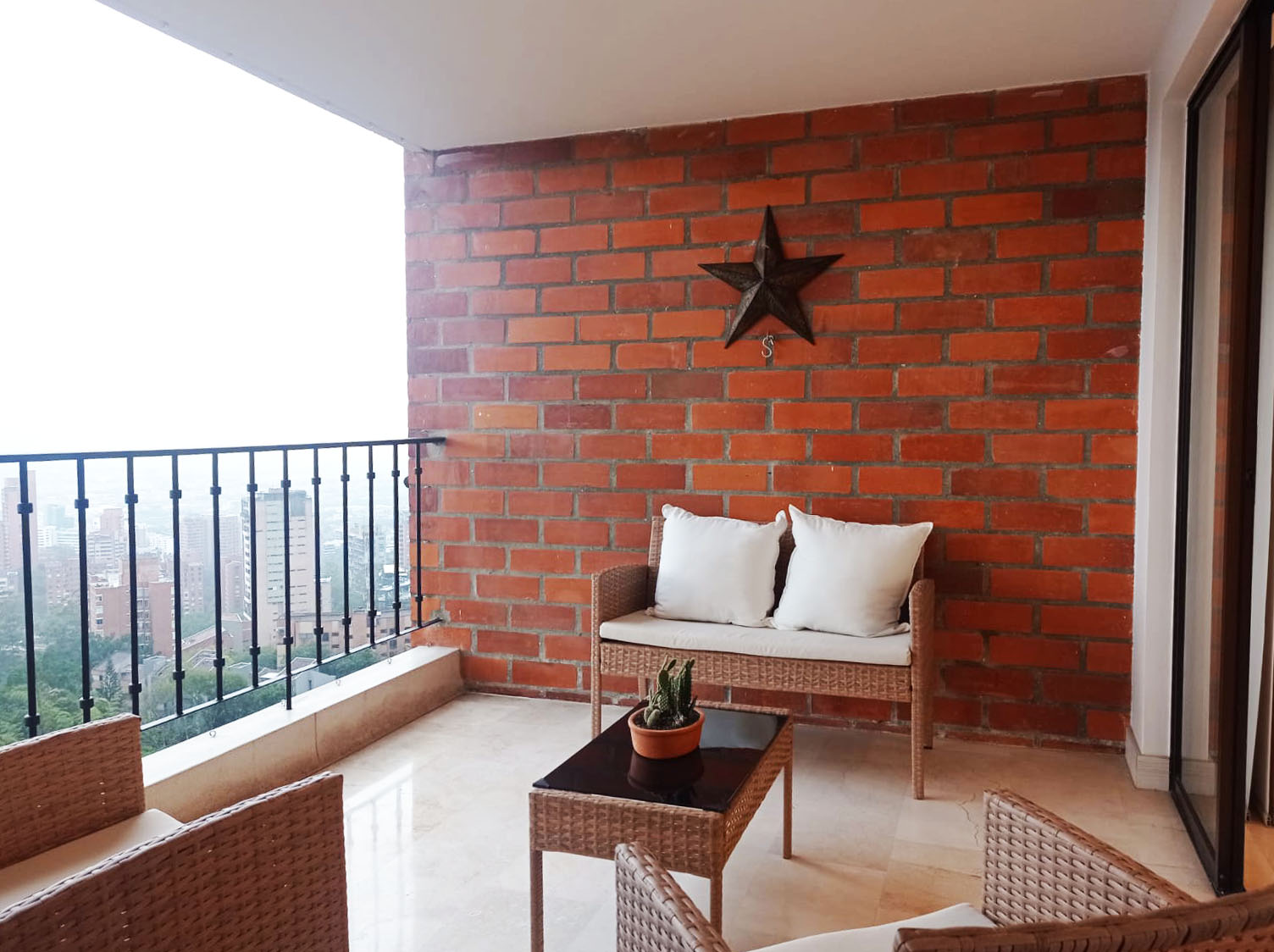 Apartamento de 3 alcobas en arriendo en El Tesoro, Medellín, 140 m² · foto 19 de 20