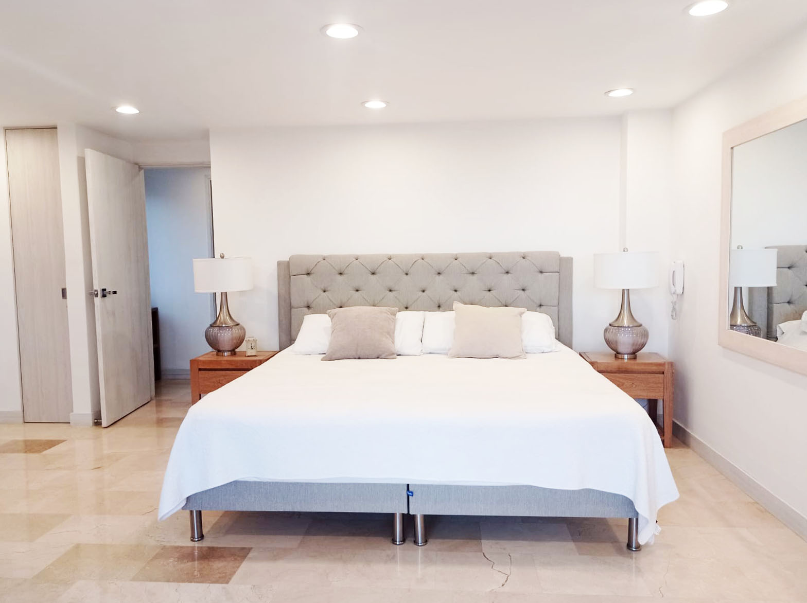 Apartamento de 3 alcobas en arriendo en El Tesoro, Medellín, 140 m² · foto 9 de 20