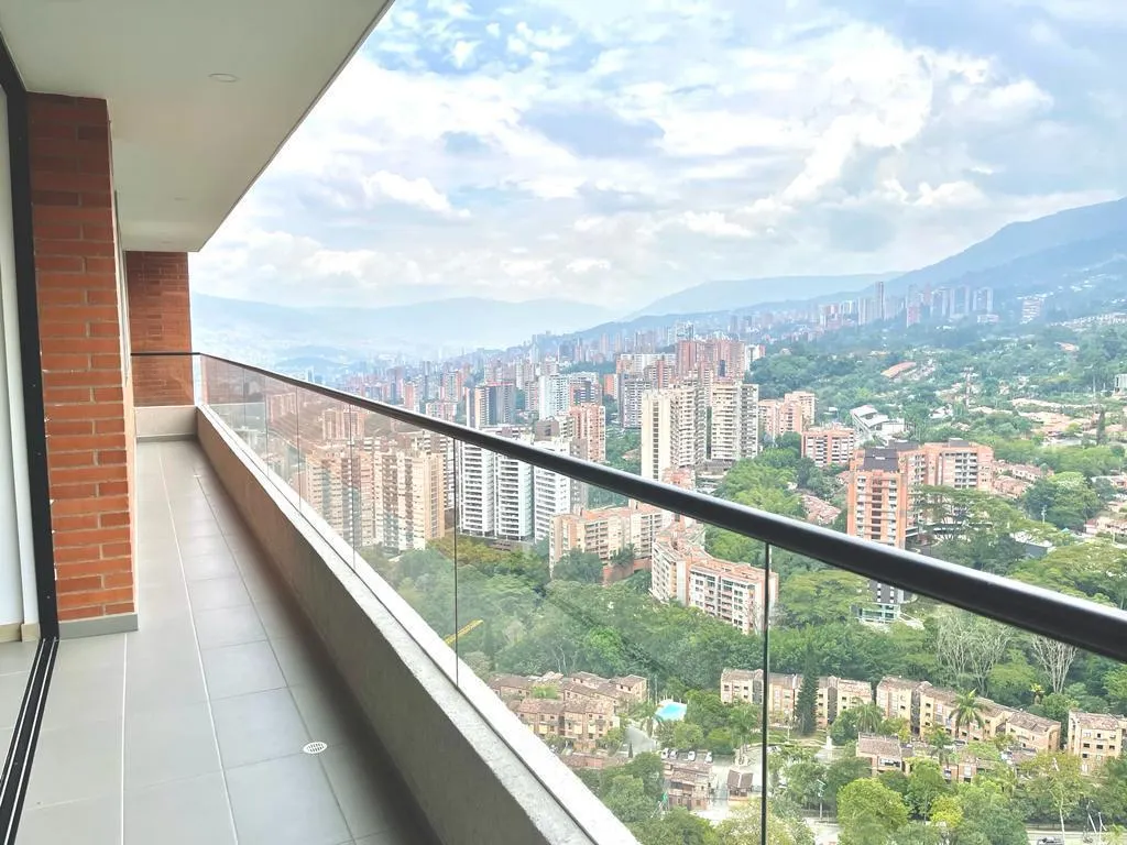 Apartamento de 3 alcobas en arriendo en Loma Del Escobero, Envigado, 100 m² · foto 12 de 20