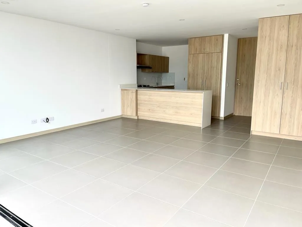 Apartamento de 3 alcobas en arriendo en Loma Del Escobero, Envigado, 100 m² · foto 15 de 20