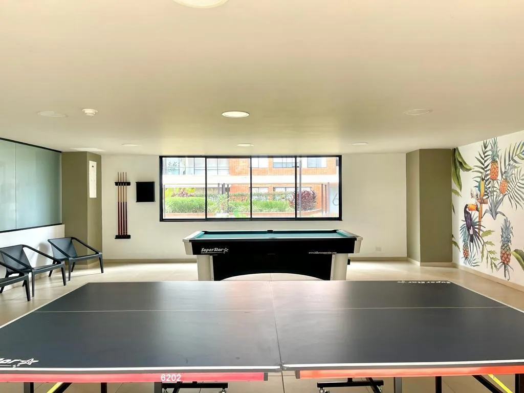 Apartamento de 3 alcobas en arriendo en Loma Del Escobero, Envigado, 100 m² · foto 19 de 20