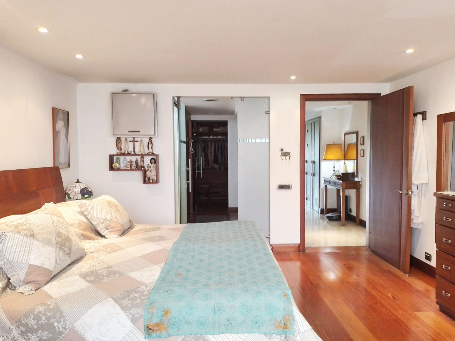 Apartamento de 3 alcobas en venta en San Lucas, Medellín, 250 m² · foto 13 de 20