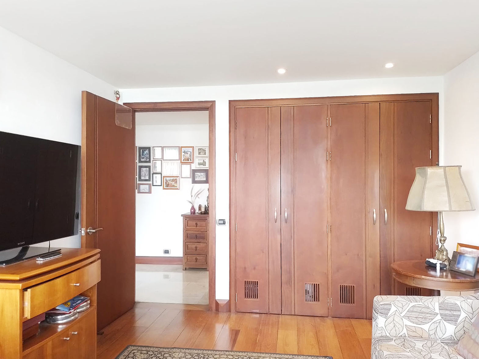 Apartamento de 3 alcobas en venta en San Lucas, Medellín, 250 m² · foto 16 de 20