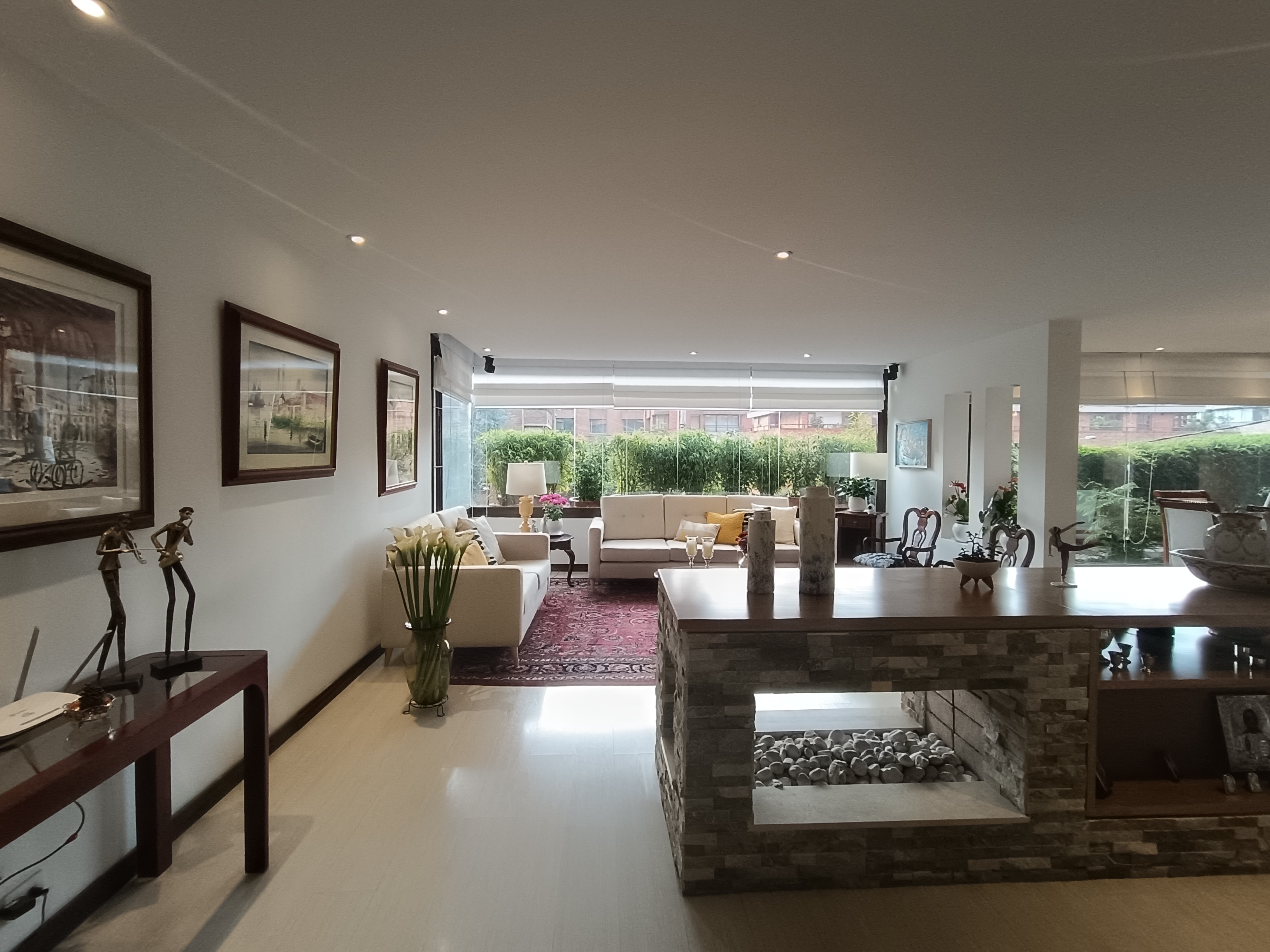 Apartamento en venta en Los Rosales, Bogotá · foto 10 de 24