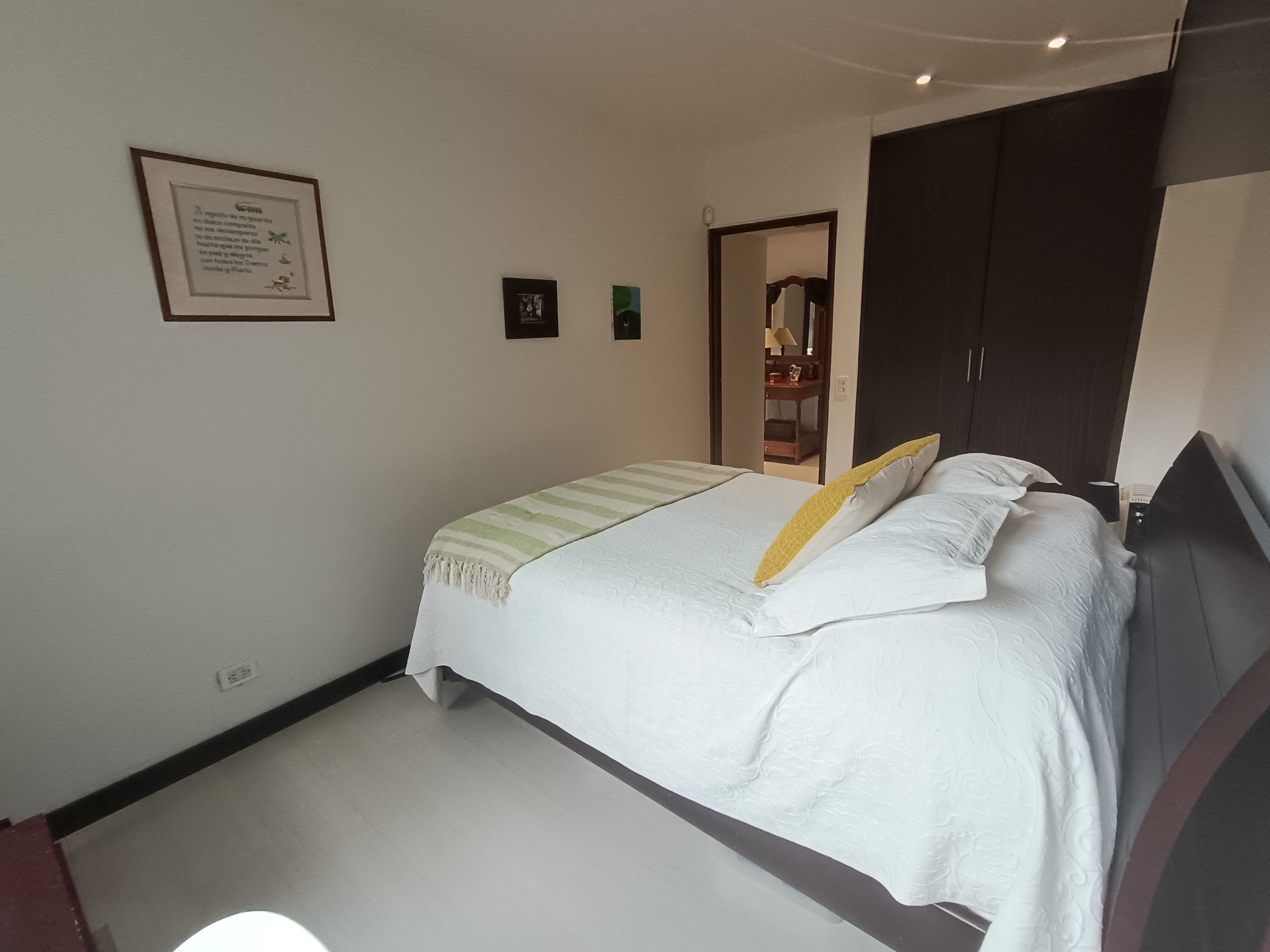 Apartamento en venta en Los Rosales, Bogotá · foto 23 de 24