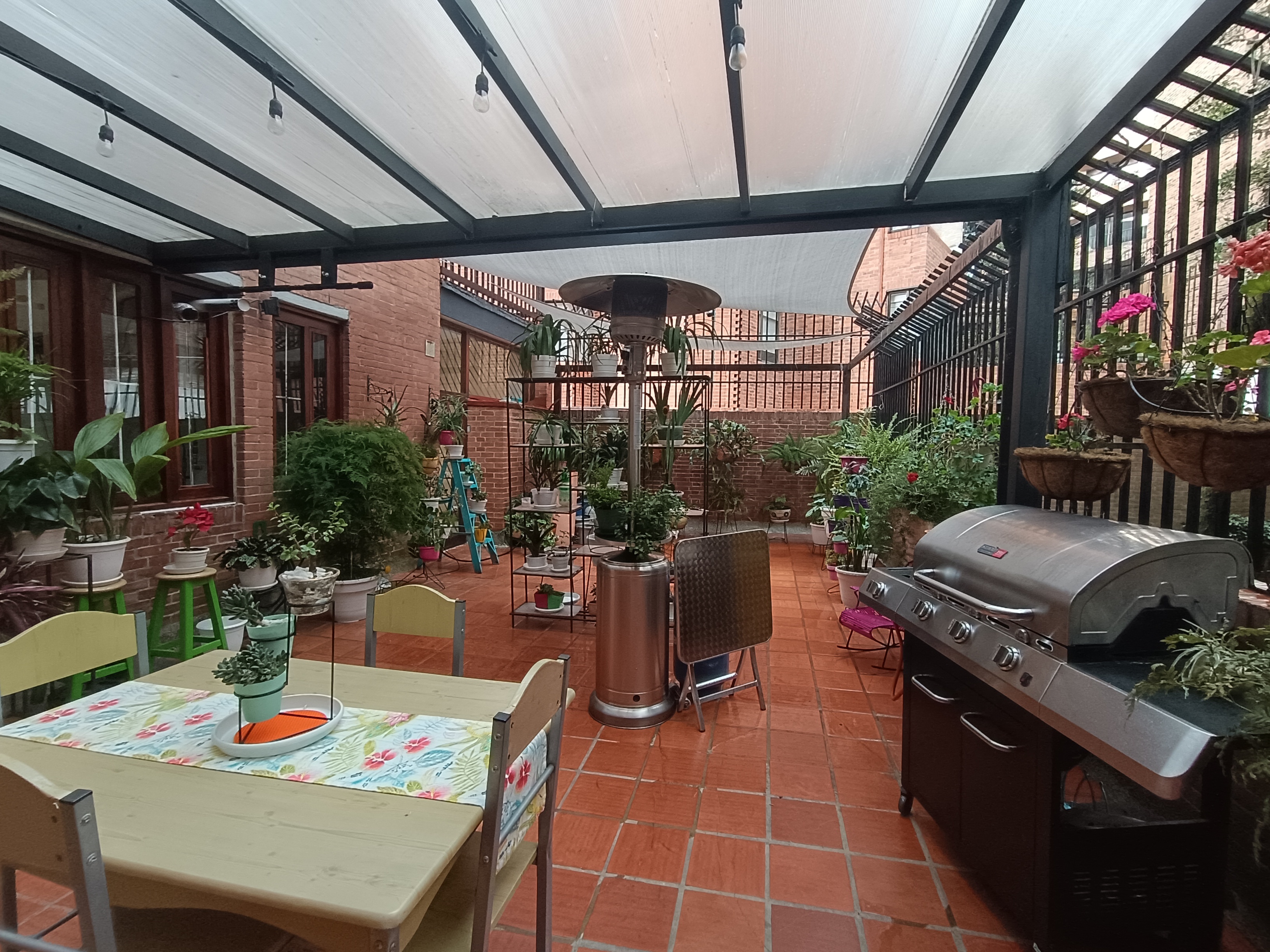 Apartamento en venta en Los Rosales, Bogotá · foto 3 de 24
