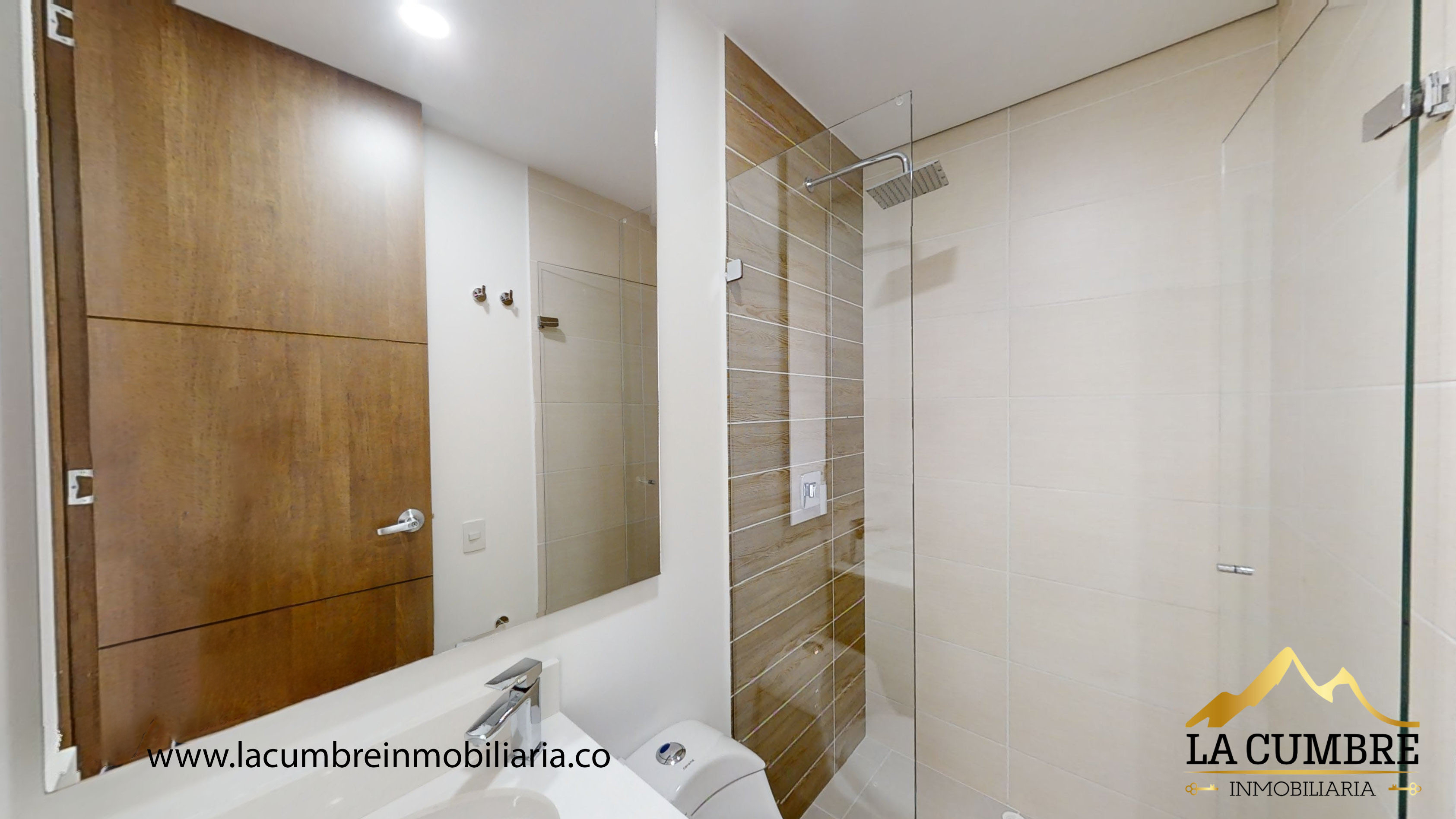 Apartamento en arriendo en Loma De Los Gonzalez, Medellín · foto 11 de 13