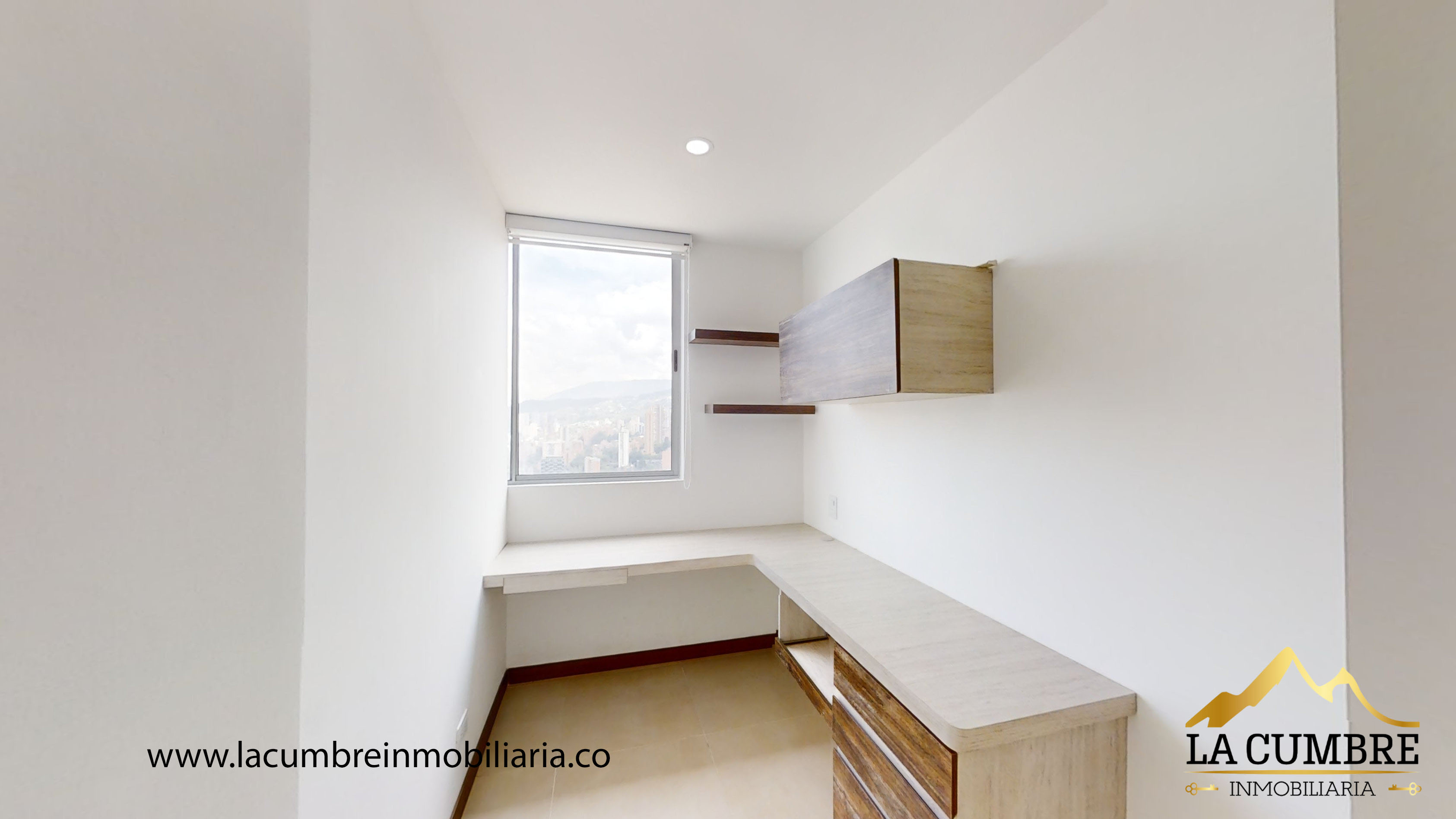 Apartamento en arriendo en Loma De Los Gonzalez, Medellín · foto 6 de 13