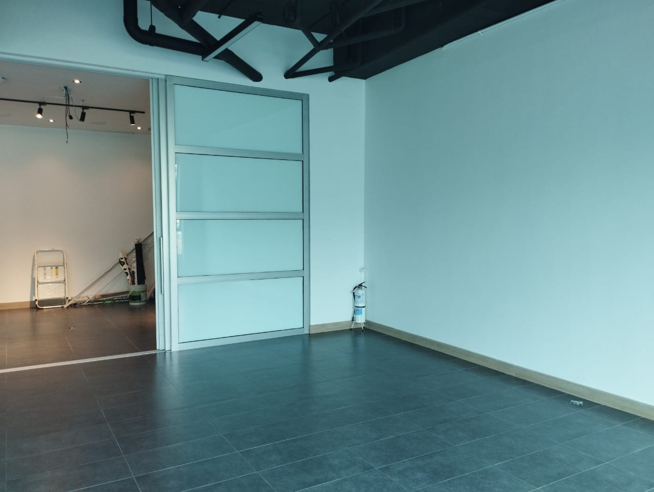 Oficina en arriendo en El Tesoro, Medellín, 130 m² · foto 10 de 20