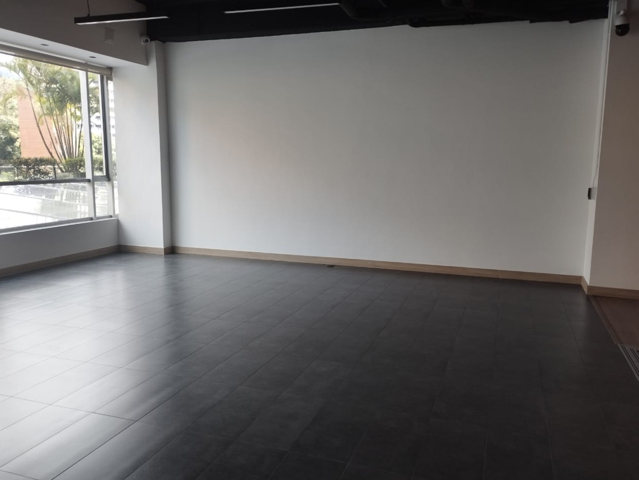 Oficina en arriendo en El Tesoro, Medellín, 130 m² · foto 11 de 20