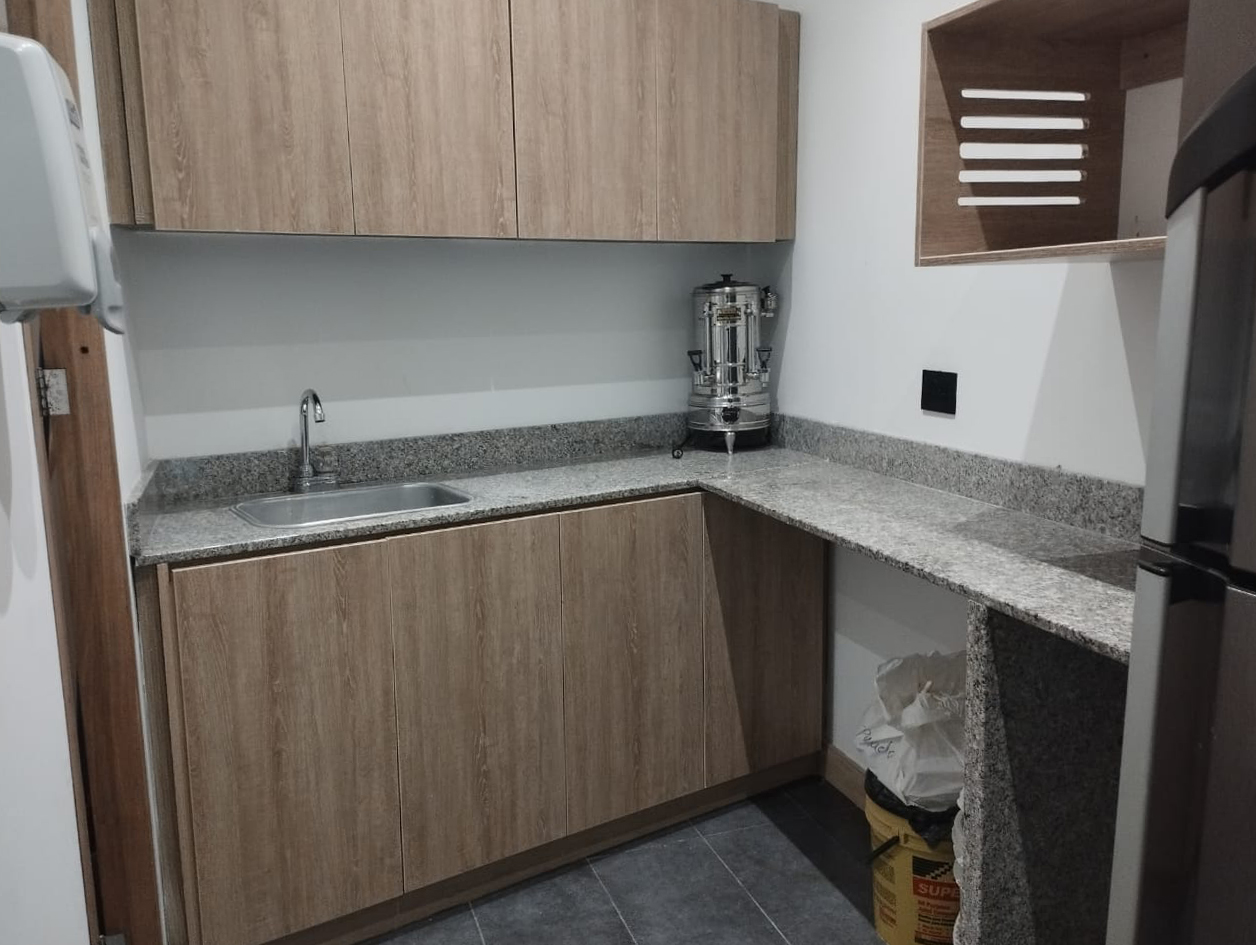 Oficina en arriendo en El Tesoro, Medellín, 130 m² · foto 18 de 20