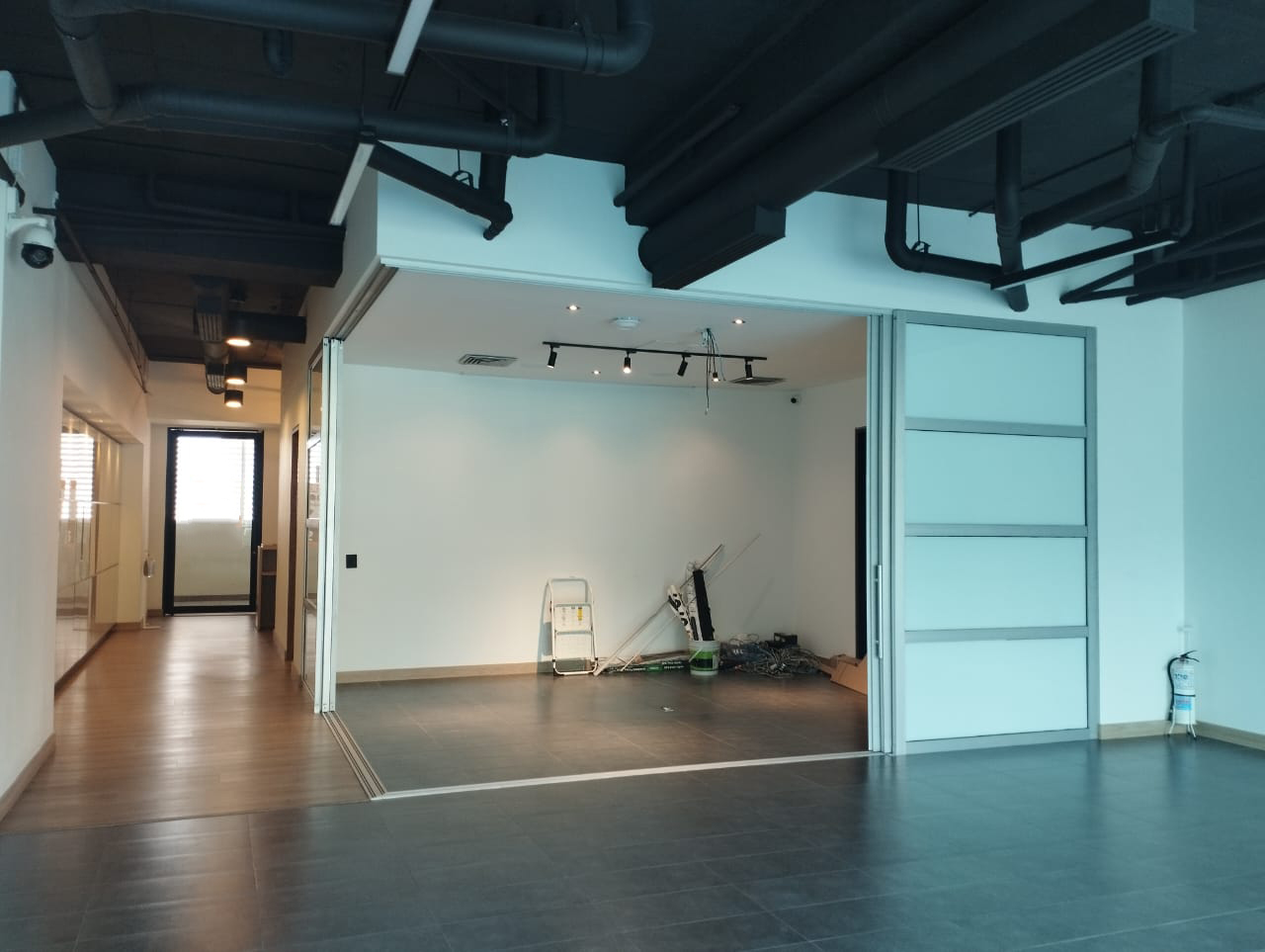 Oficina en arriendo en El Tesoro, Medellín, 130 m² · foto 8 de 20