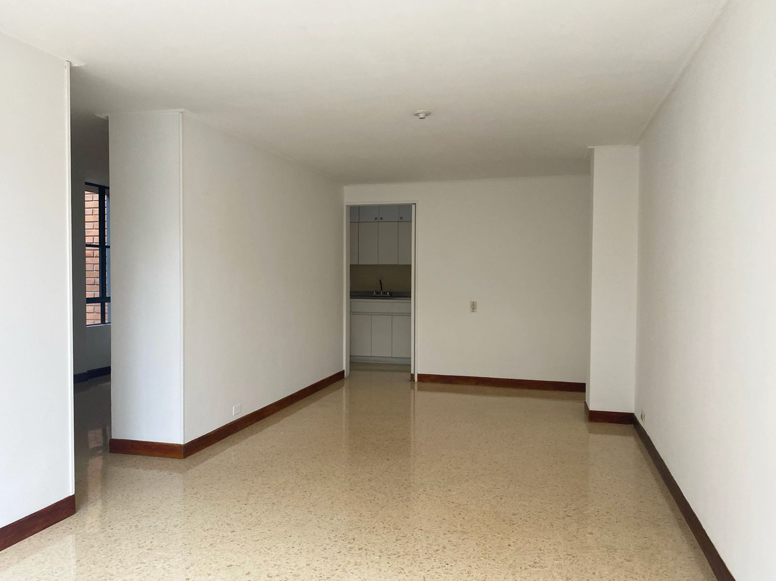 Apartamento de 2 alcobas en arriendo en El Diamante 2, Medellín, 80 m² · foto 10 de 18