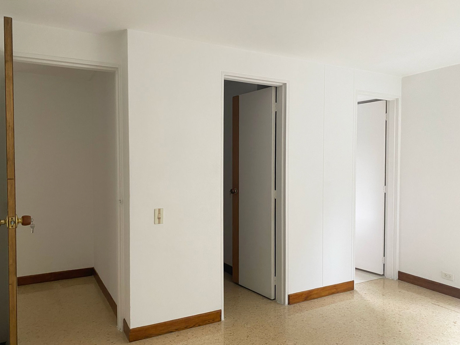 Apartamento de 2 alcobas en arriendo en El Diamante 2, Medellín, 80 m² · foto 11 de 18