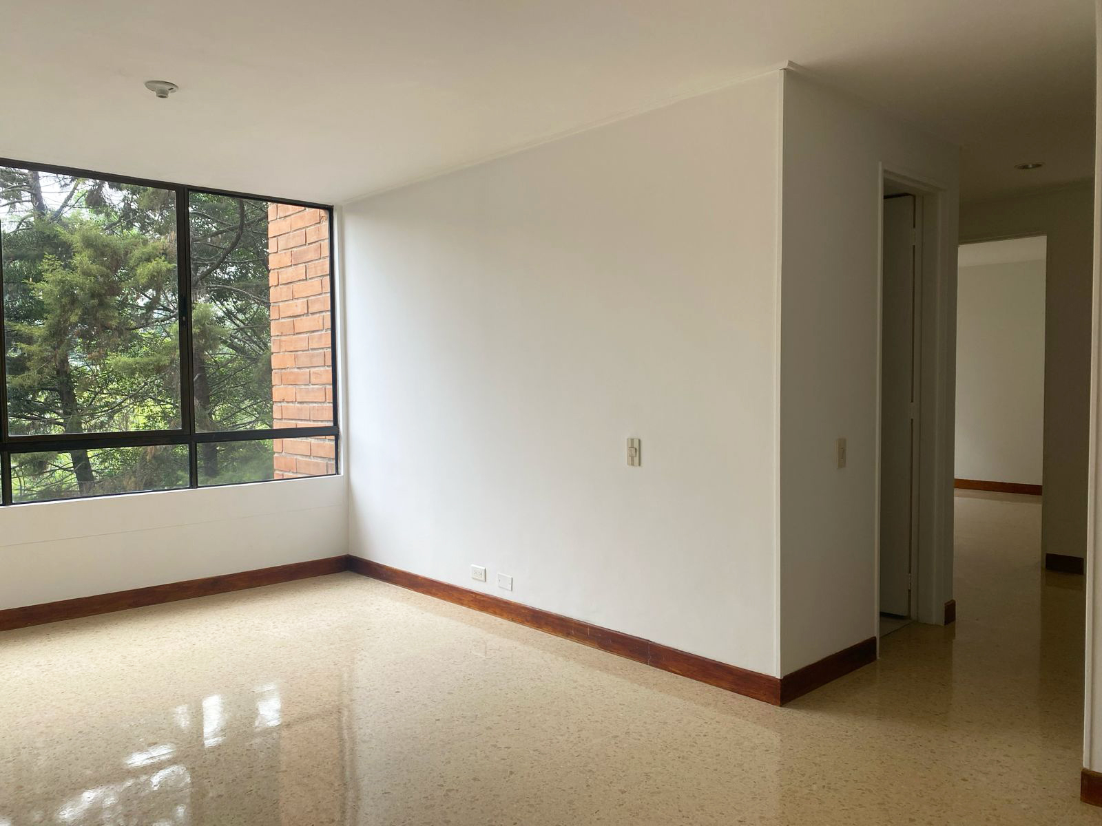 Apartamento de 2 alcobas en arriendo en El Diamante 2, Medellín, 80 m² · foto 3 de 18