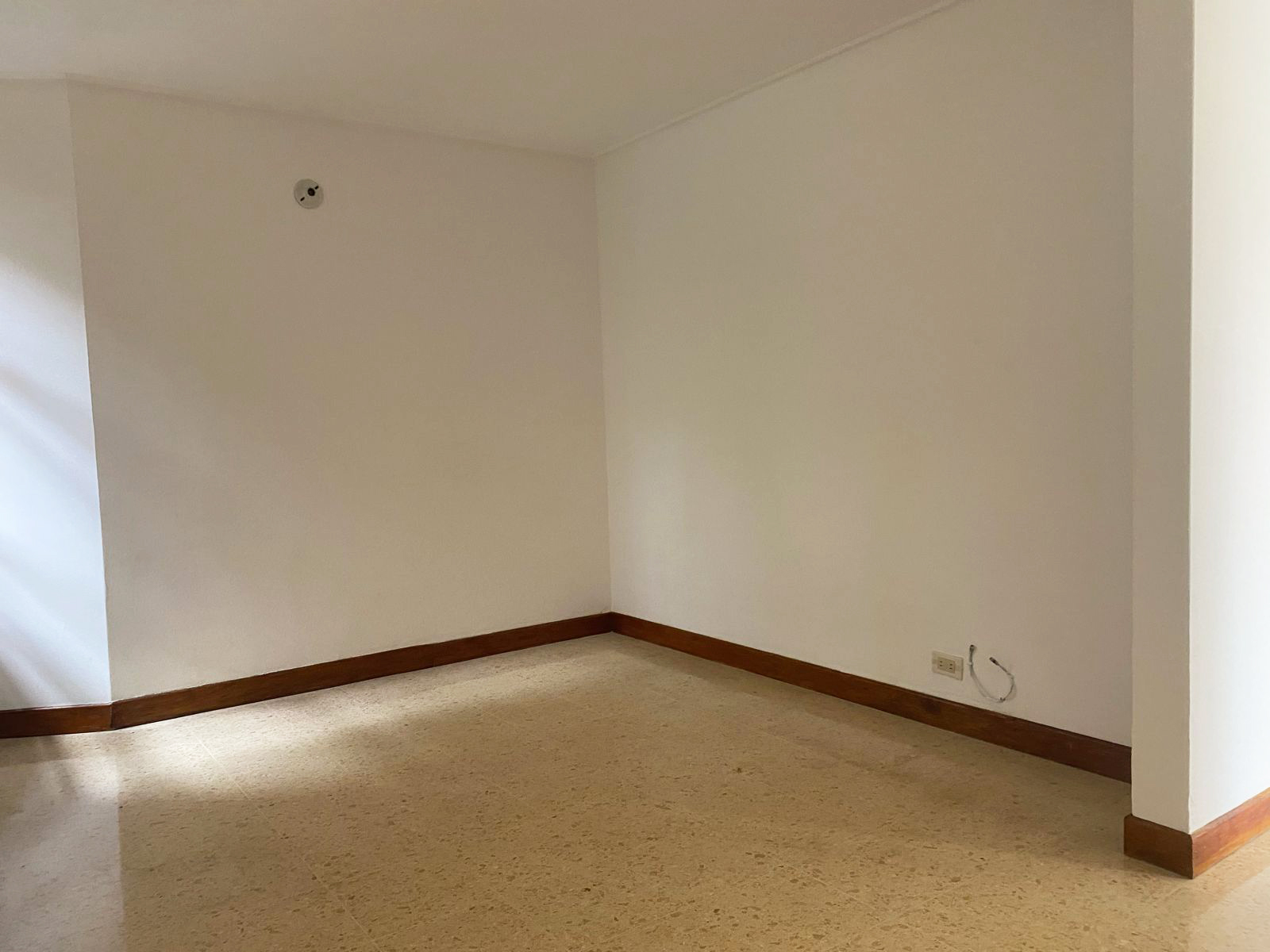 Apartamento de 2 alcobas en arriendo en El Diamante 2, Medellín, 80 m² · foto 5 de 18