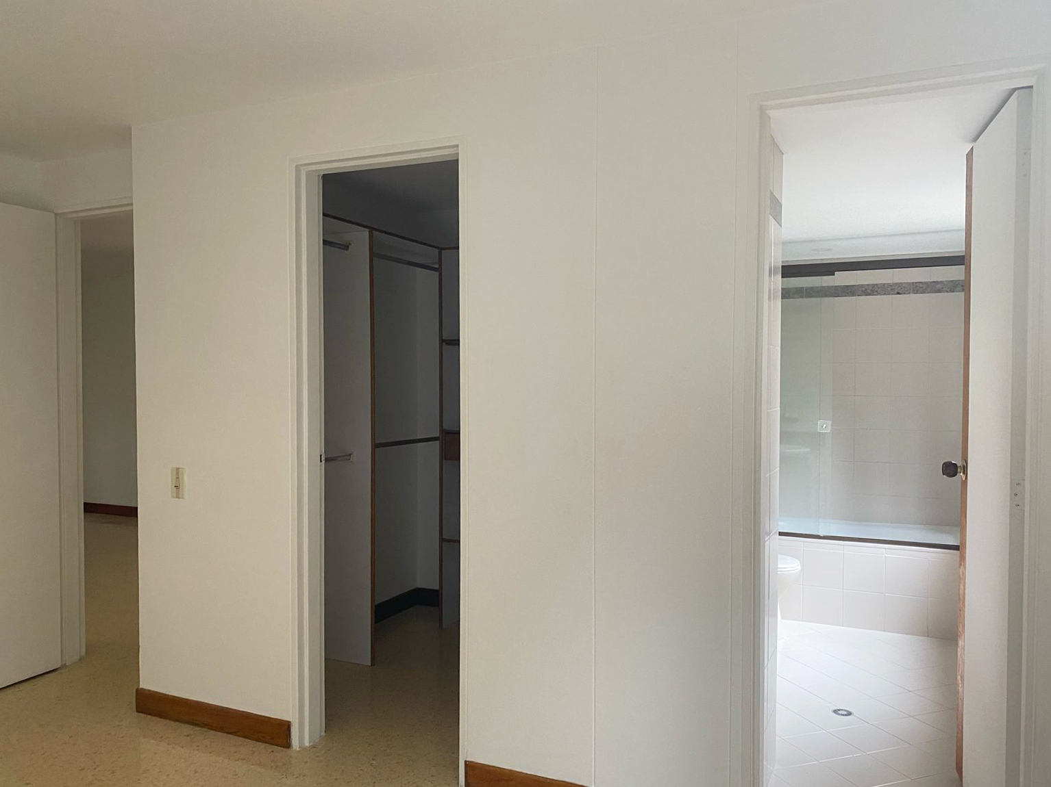 Apartamento de 2 alcobas en arriendo en El Diamante 2, Medellín, 80 m² · foto 9 de 18