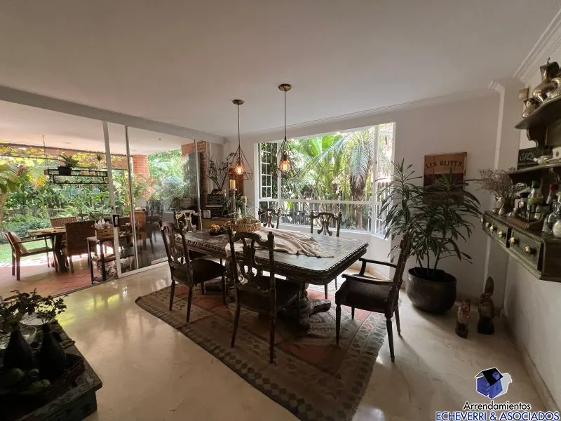 Casa de 3 alcobas en venta en Zona Centro, Envigado, 418 m² · foto 12 de 24
