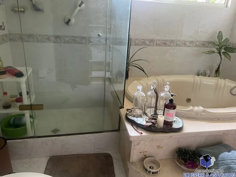 Casa de 3 alcobas en venta en Zona Centro, Envigado, 418 m² · foto 17 de 24